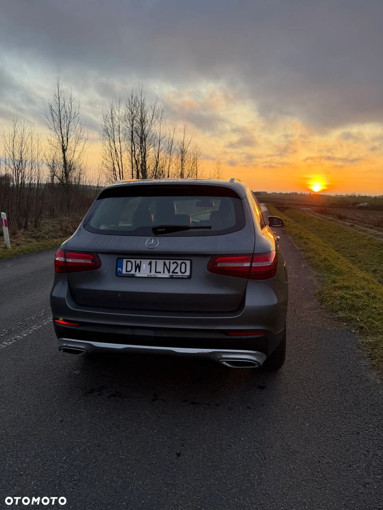 Mercedes-Benz GLC - 2