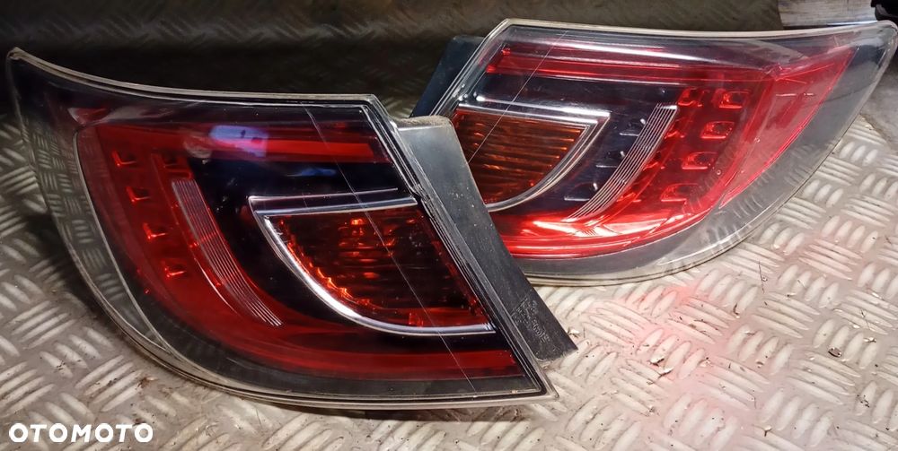 LAMPY PRAWY LEWY TYŁ MAZDA 6