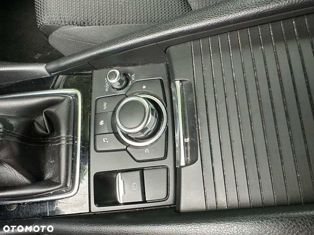 Mazda 3 SKYACTIV-G 120 Signature+ - 7