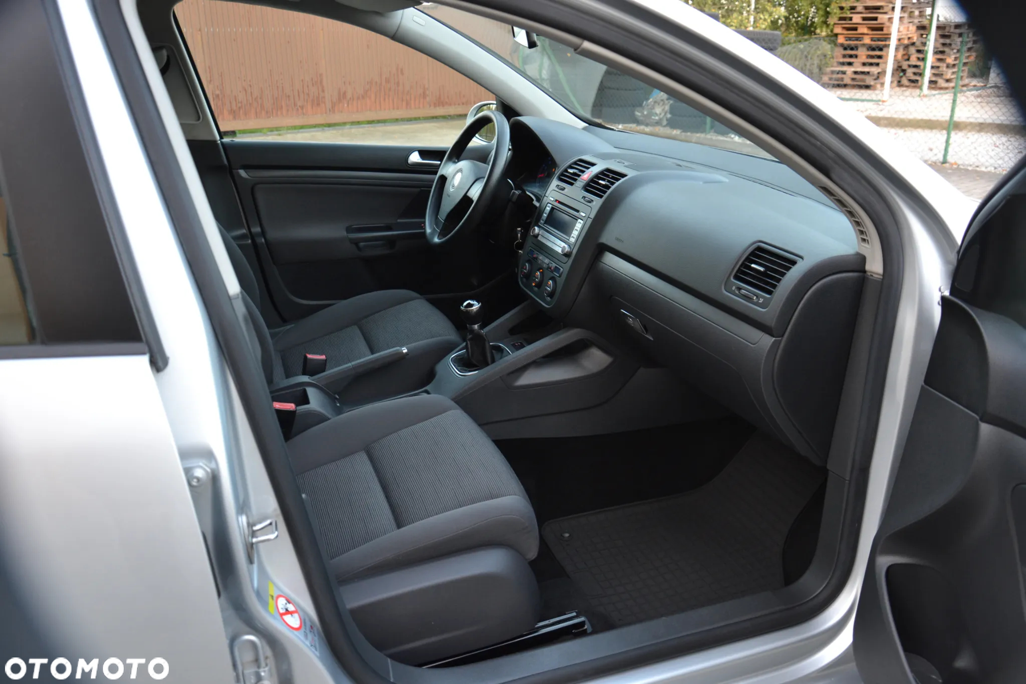 Volkswagen Golf 1.4 Comfortline - 26