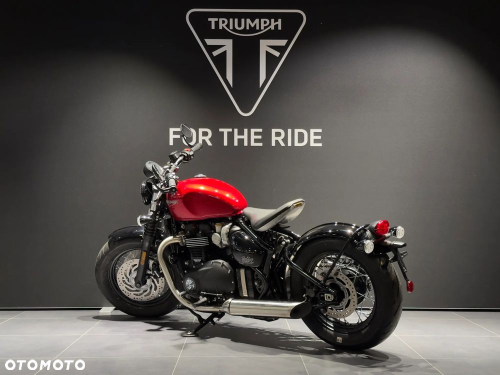 Triumph Bonneville Bobber - 3
