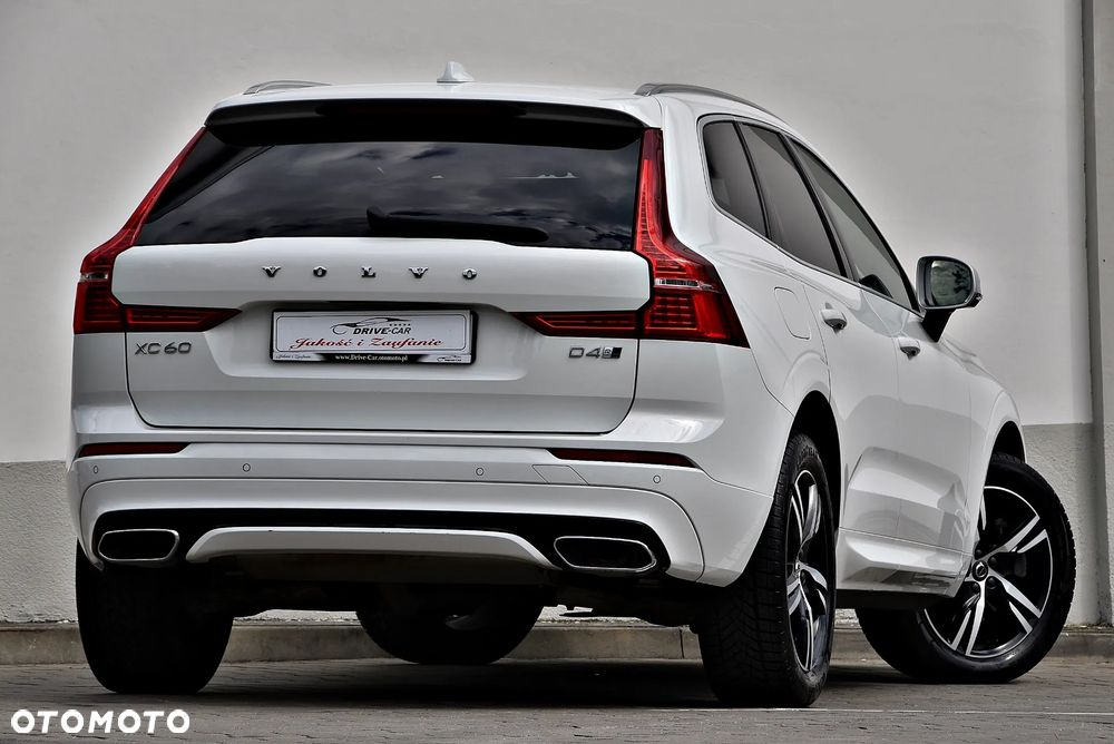 Volvo XC 60 D4 R-Design - 5