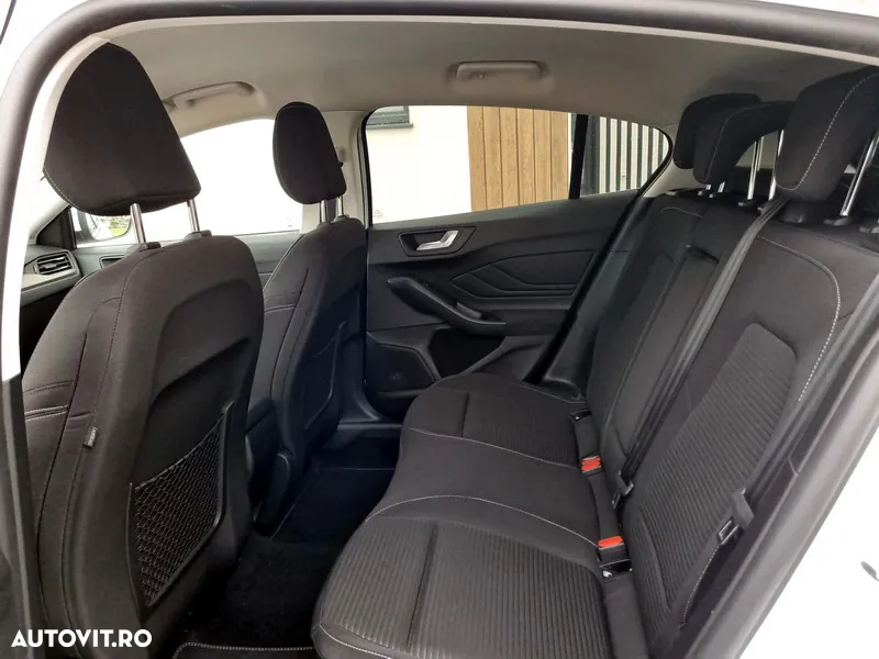 Ford Focus 1.0 EcoBoost Hybrid TITANIUM X - 10