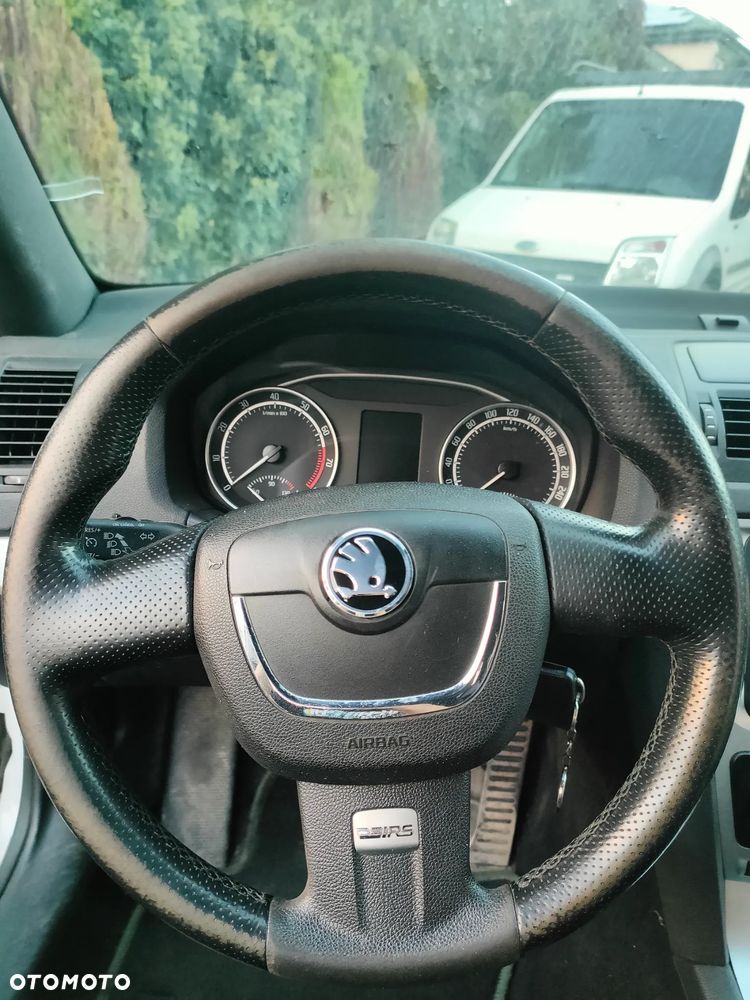 Skoda Octavia 2.0 TSI RS - 12