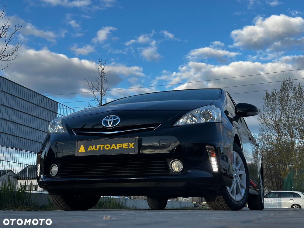 Toyota Prius+ (Hybrid) - 2