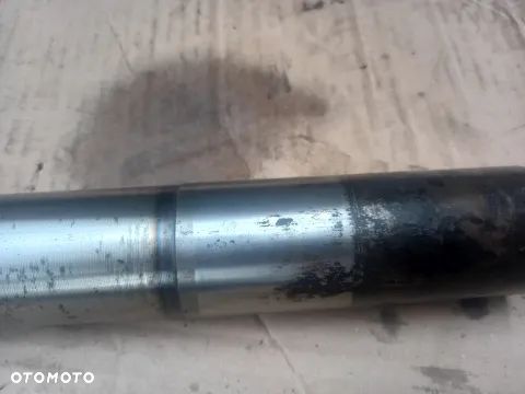 Sworzeń przedniej osi Case 5130 - 3