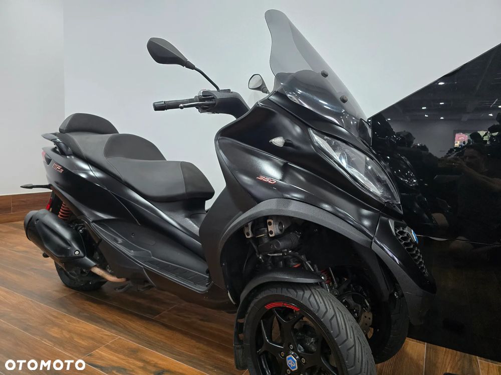 Piaggio MP-3 - 32