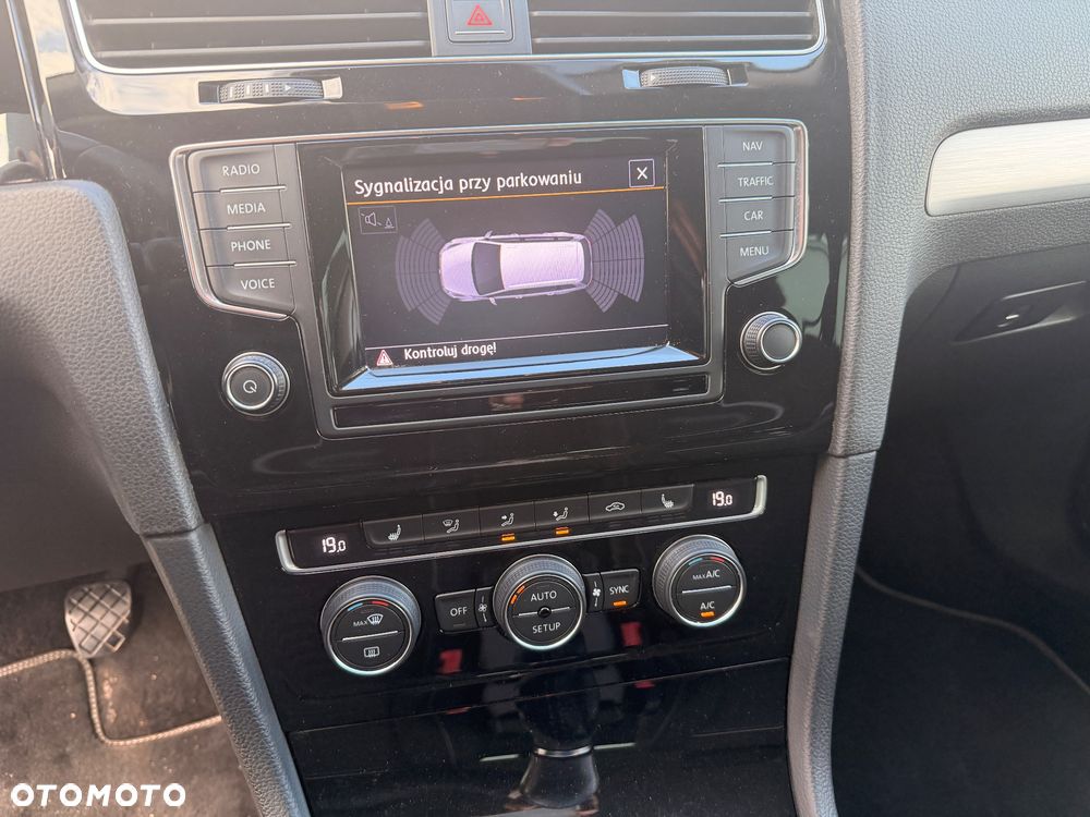 Volkswagen Golf 1.4 TSI BlueMotion Technology Cup - 22