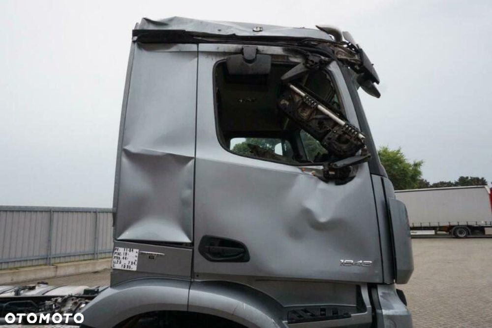 Mercedes-Benz Arocs 1843 4x4 podwozie - 12