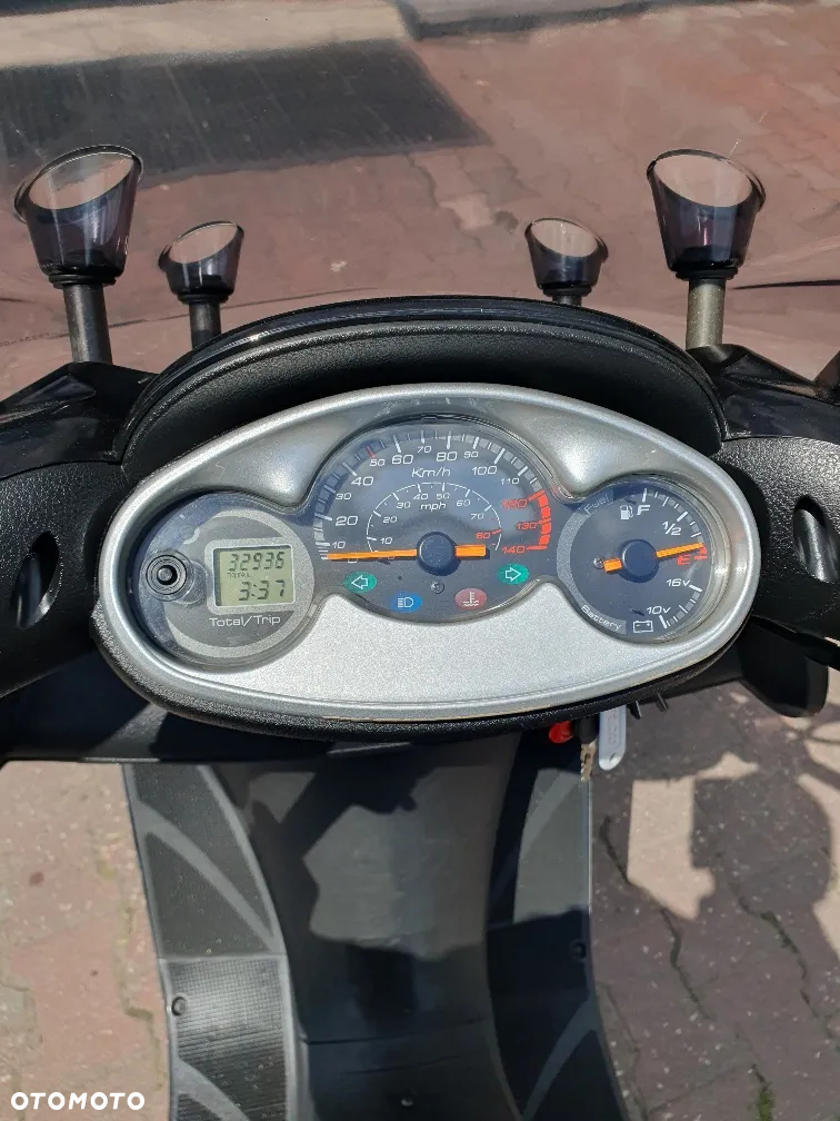 Yamaha Majesty - 10