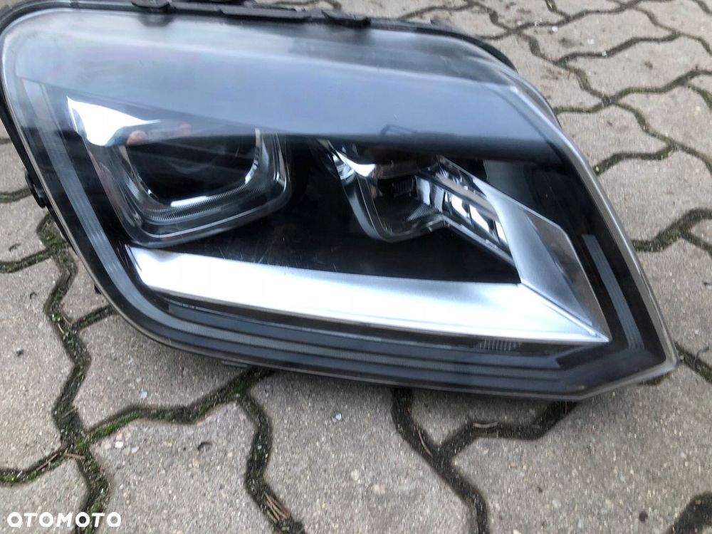 VW AMAROK 2H3 LIFT LAMPA PRZEDNIA PRAWA XENON LED - 2