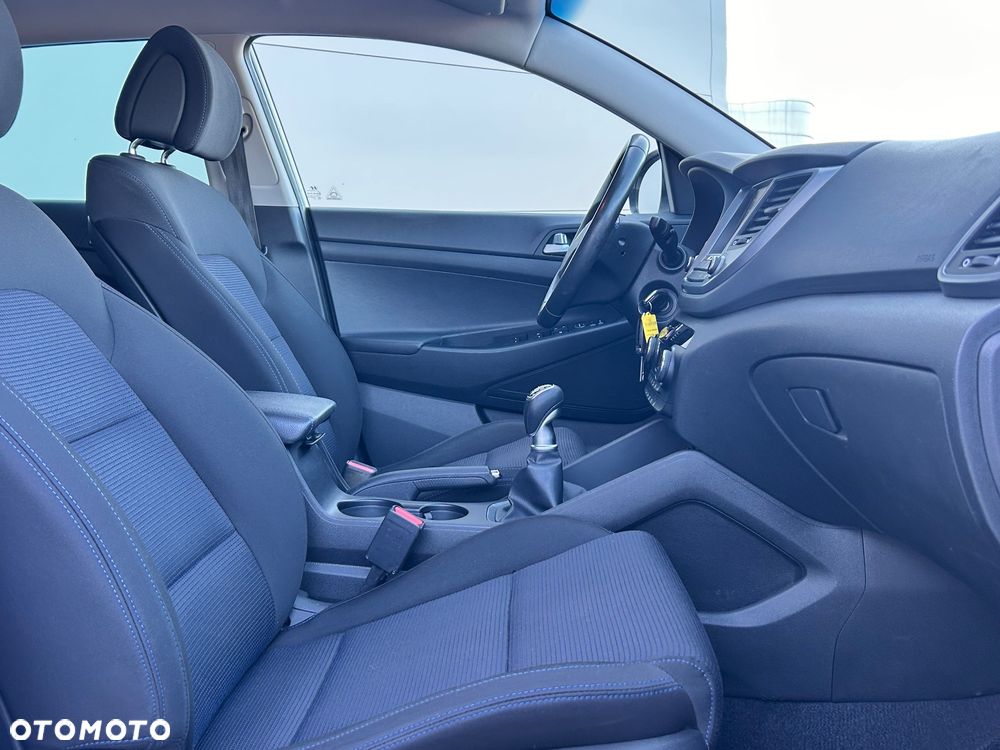 Hyundai Tucson 1.6 GDI BlueDrive GO 2WD - 19