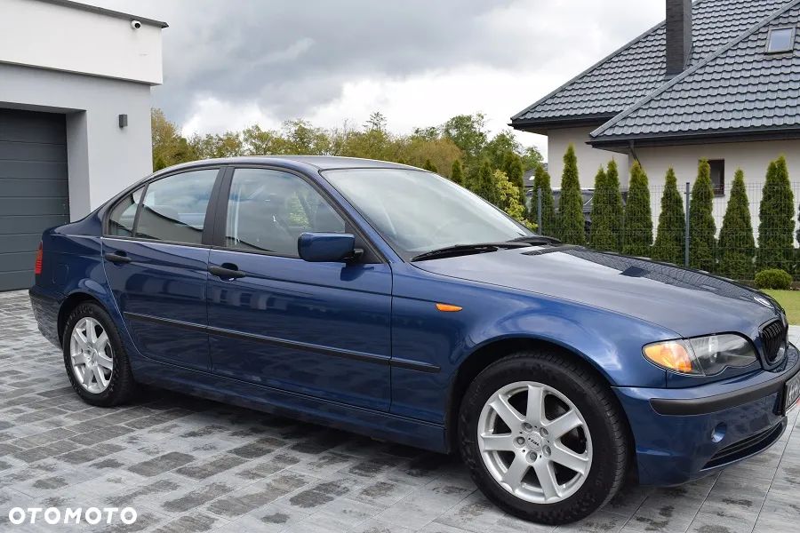 BMW Seria 3 318i - 21