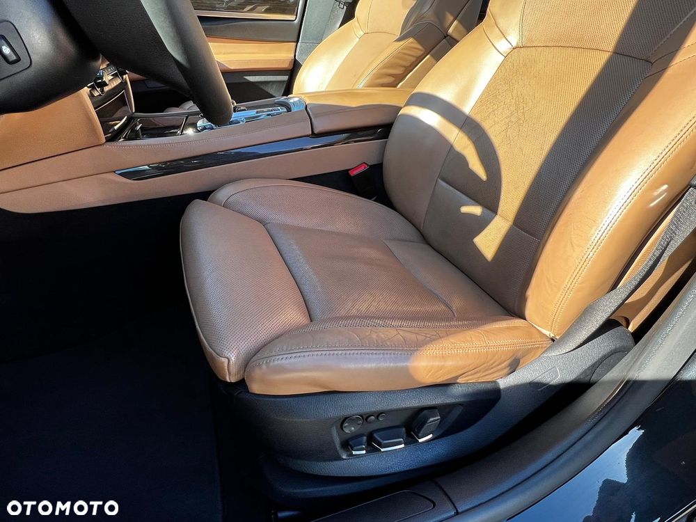 BMW Seria 7 730d - 15