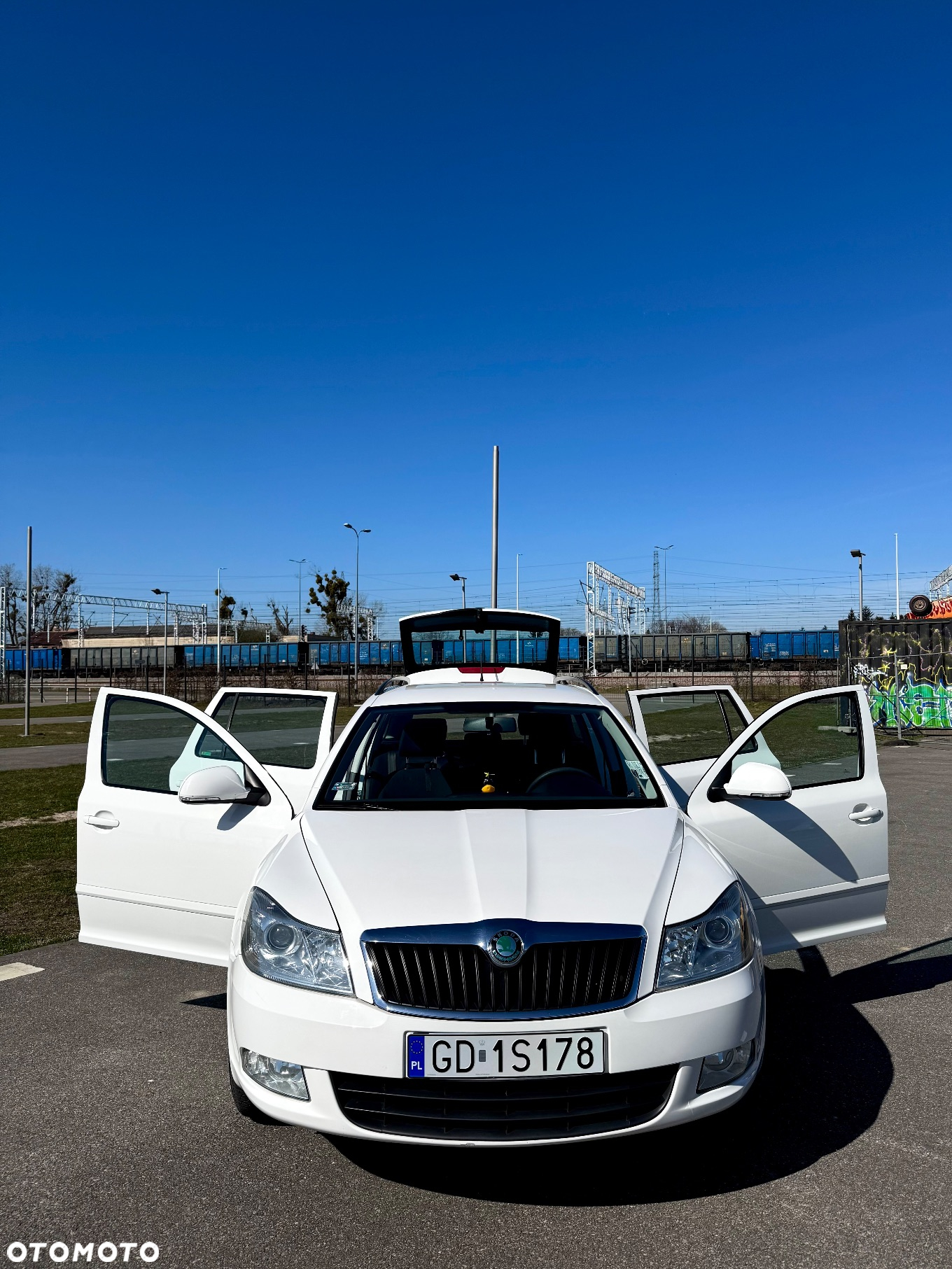 Skoda Octavia 1.6 TDI Ambition - 9
