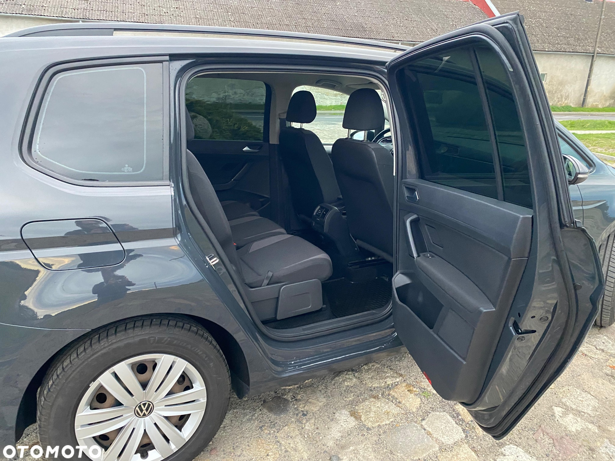 Volkswagen Touran 1.5 TSI EVO Trendline - 11