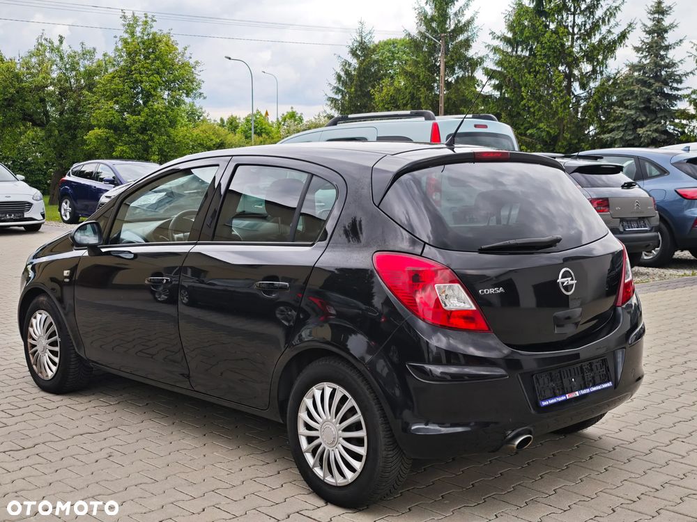 Opel Corsa 1.4 16V Satellite - 30