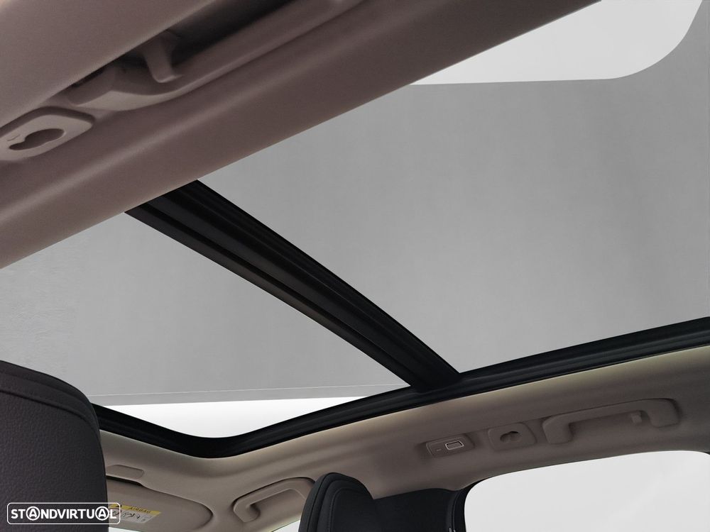 Volvo XC 60 2.0 T6 PHEV Plus Bright - 17