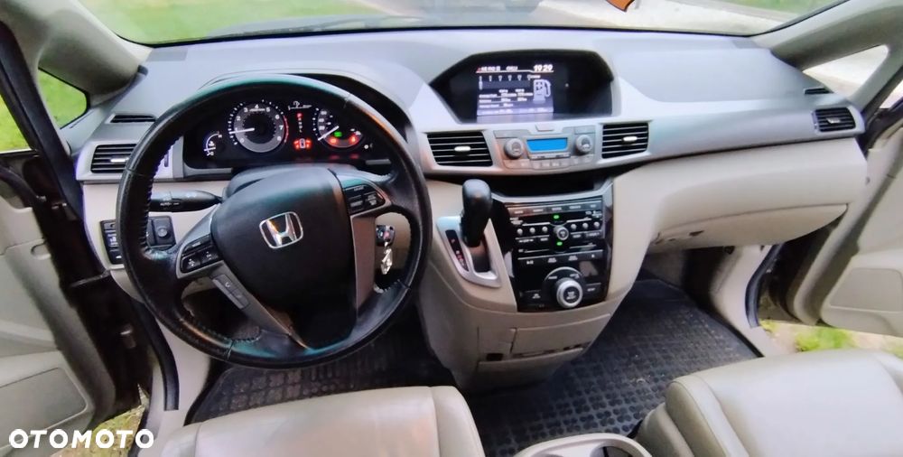 Honda Odyssey 3.5 LX - 10