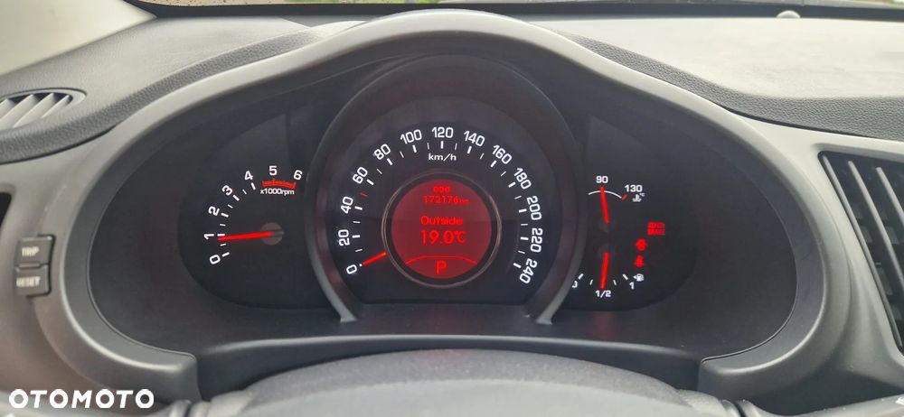 Kia Sportage 2.0 CRDI XL AWD - 6