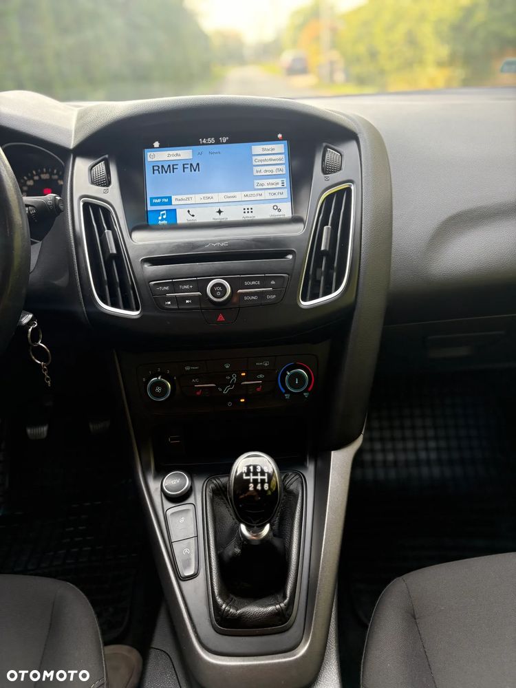 Ford Focus - 8