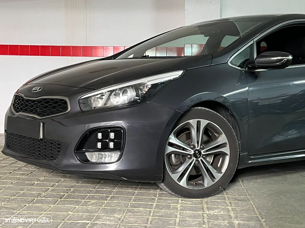 Kia Ceed 1.6 CRDi Nav Line - 2