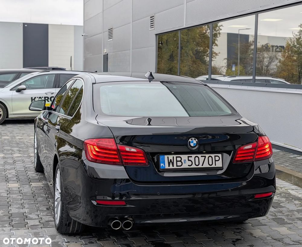 BMW Seria 5 525d xDrive Sport-Aut Luxury Line - 11