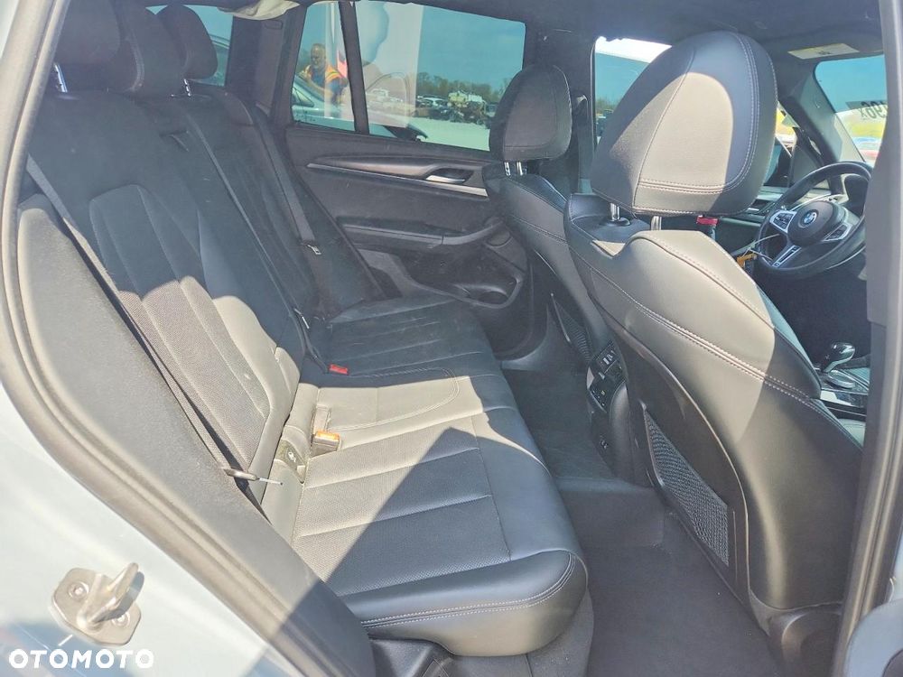BMW X3 xM40i mHEV - 12
