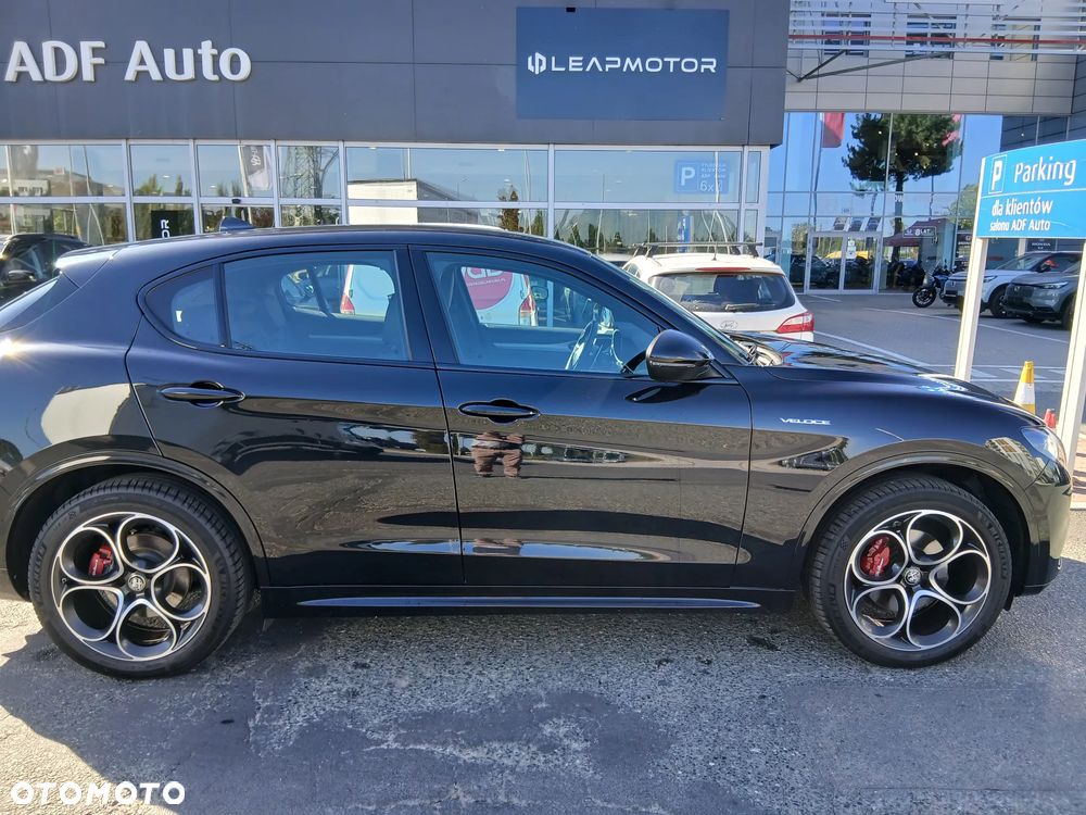 Alfa Romeo Stelvio 2.0 Turbo Veloce Q4 - 10