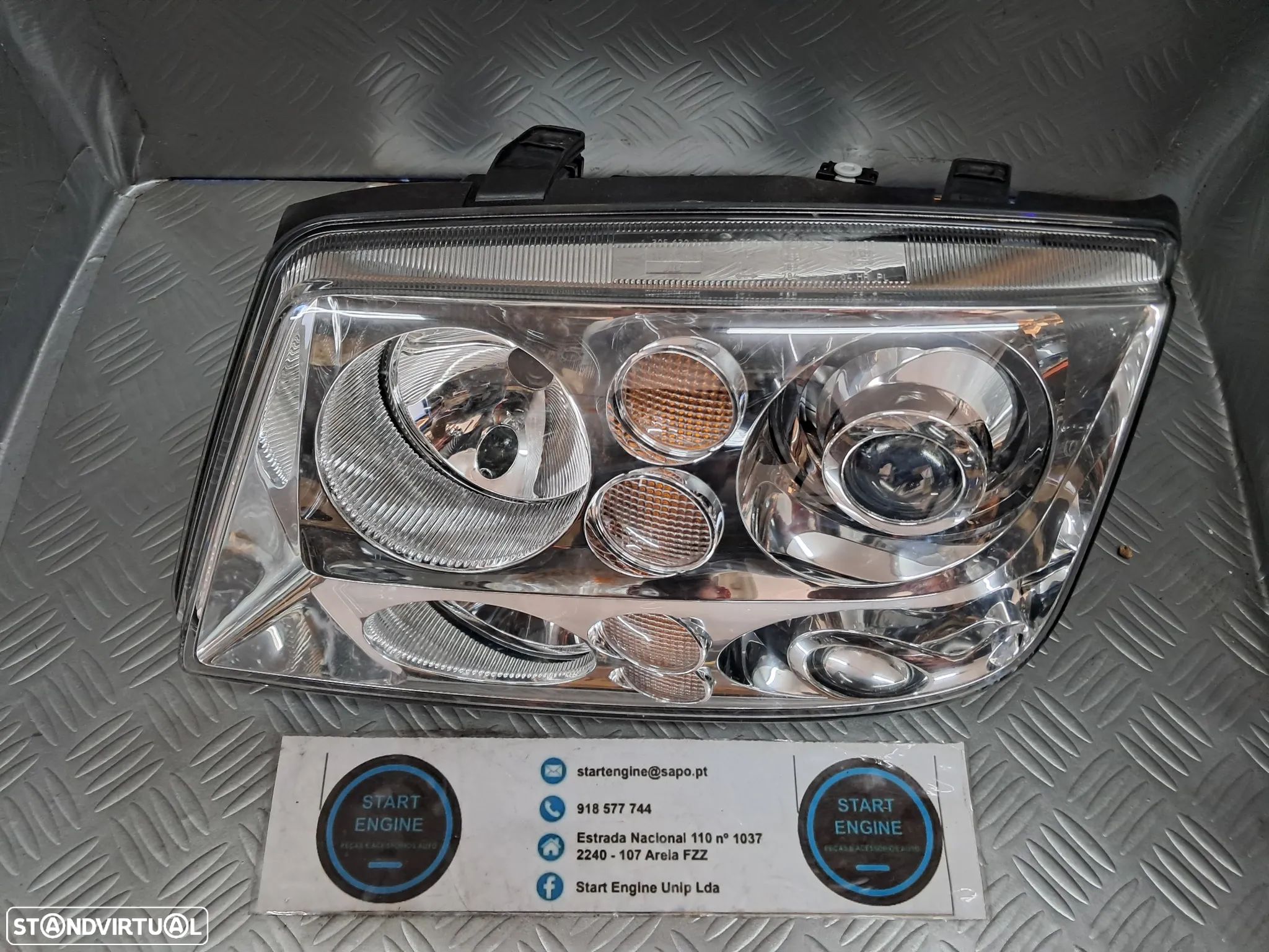 Farol Otica Xenon VW Bora Esquerdo NOVO - 1