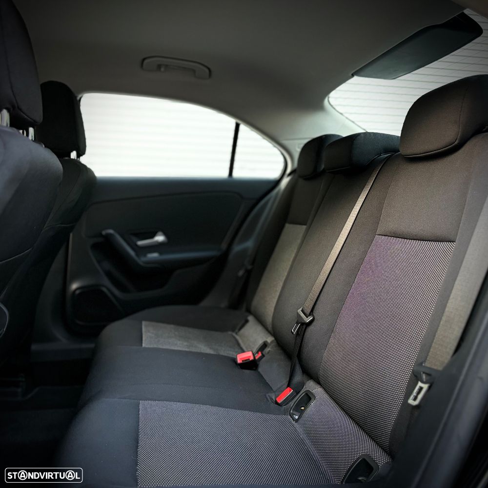 Mercedes-Benz A 180 Limousine d 7G-DCT Style - 17