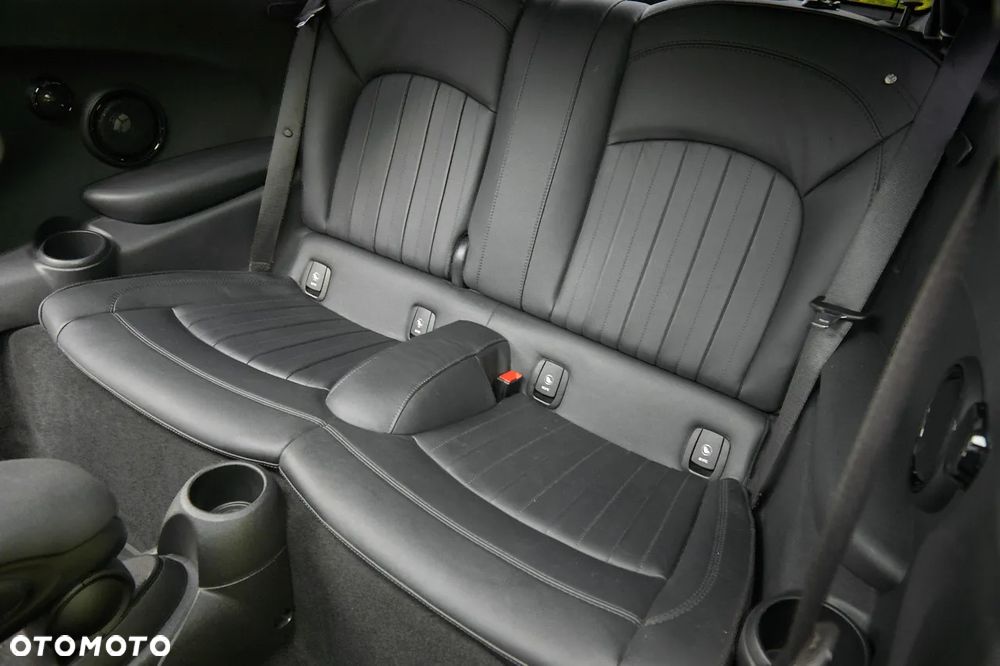 MINI John Cooper Works - 15