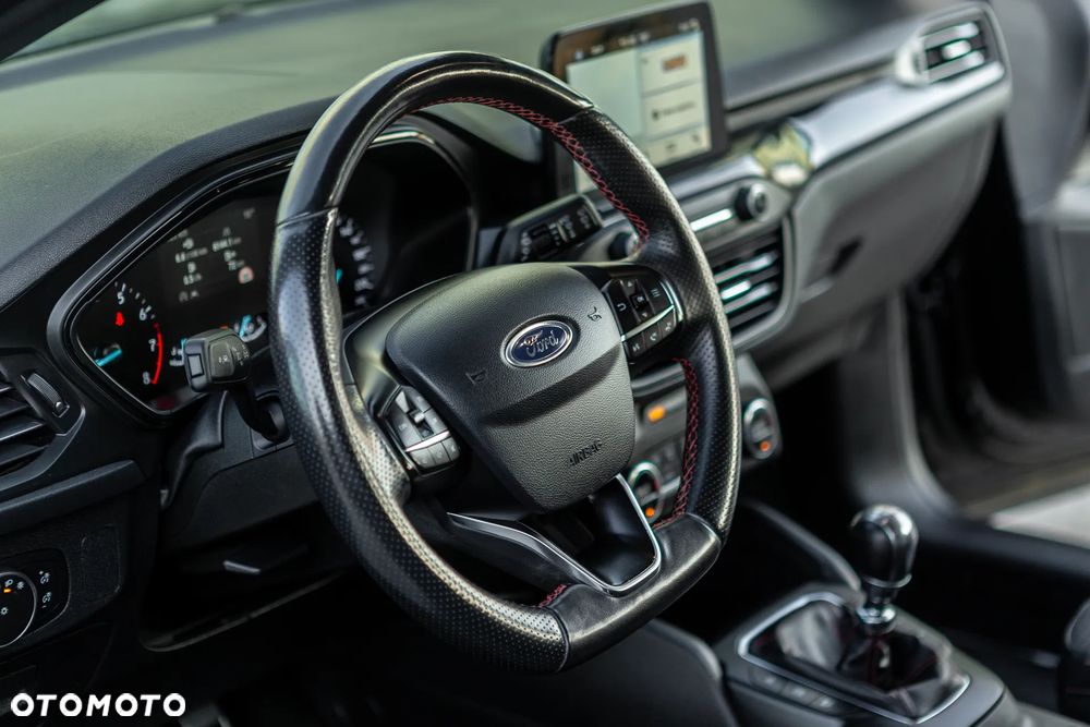 Ford Focus - 27