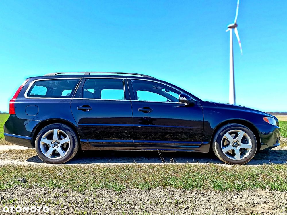 Volvo V70 2.5T Momentum - 7