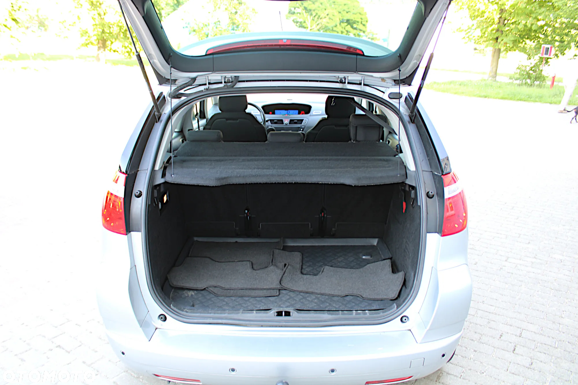 Citroën C4 Picasso - 12