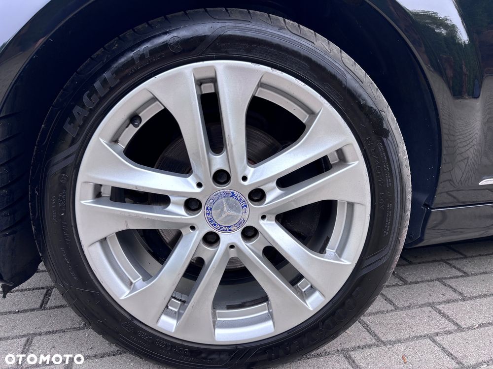 Mercedes-Benz Klasa C 180 Kompressor Automatik BlueEFFICIENCY - 36