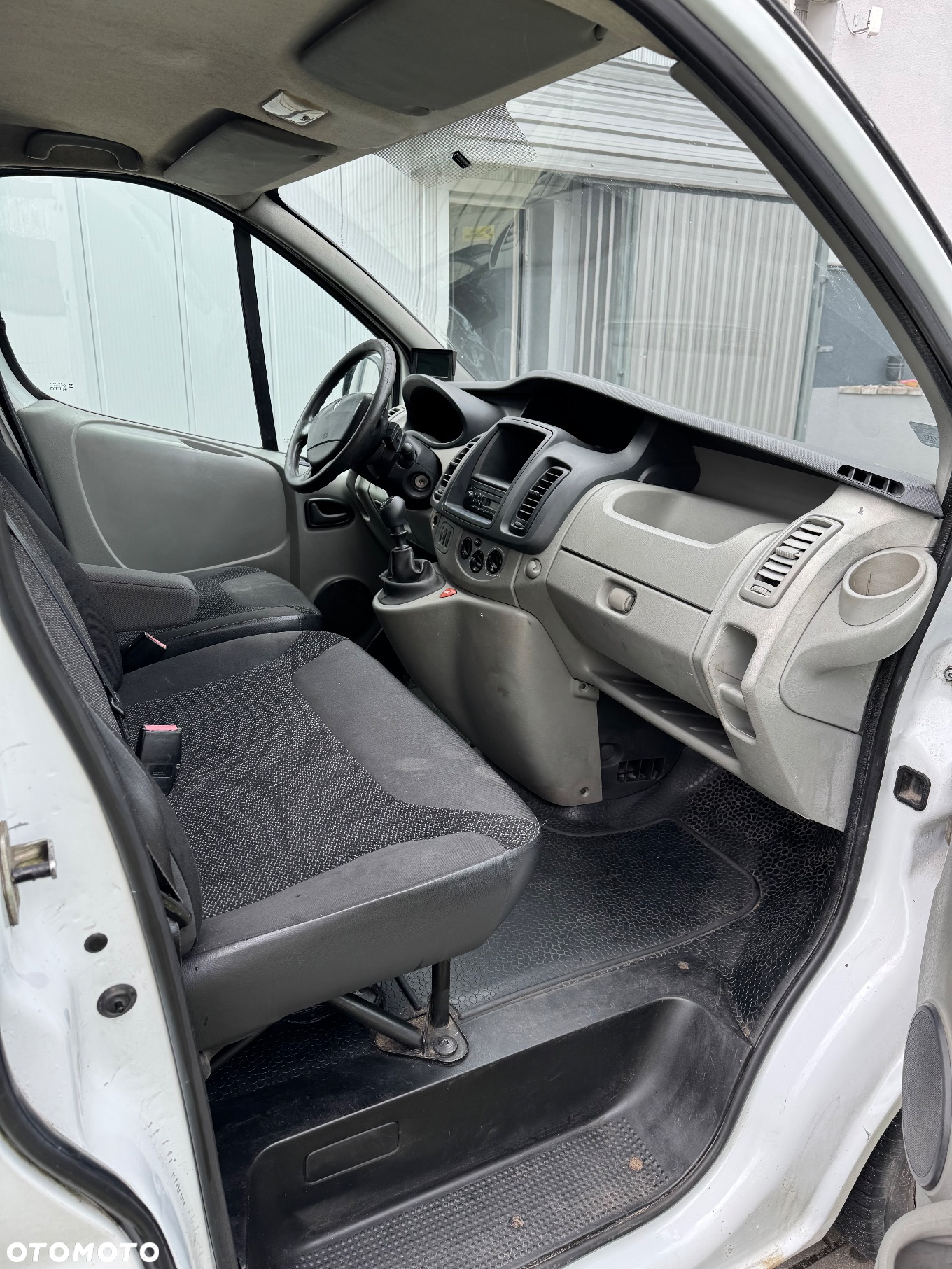 Renault Trafic - 14