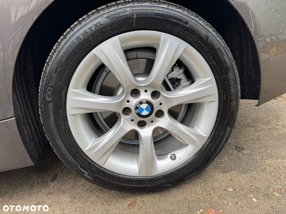 BMW Seria 5 528i xDrive Modern Line - 4