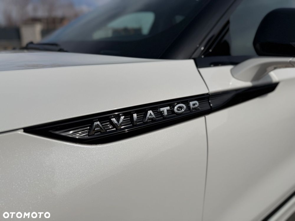 Ford Explorer - 22