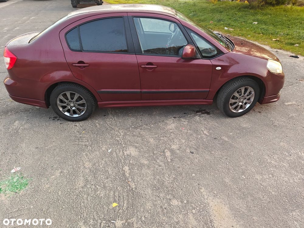 Suzuki SX4 - 4