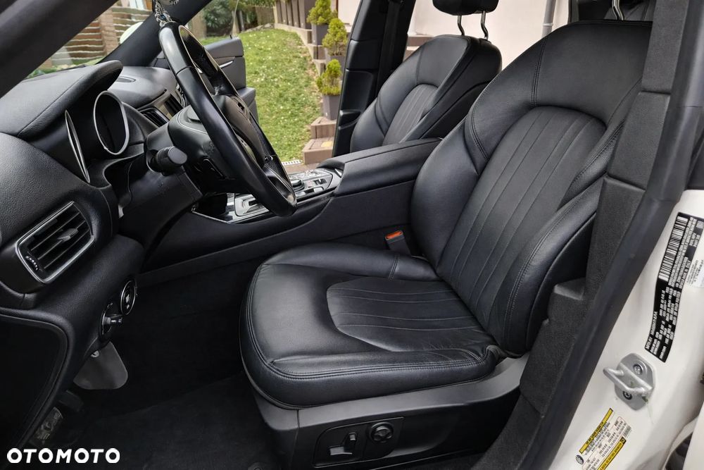 Maserati Levante S - 17