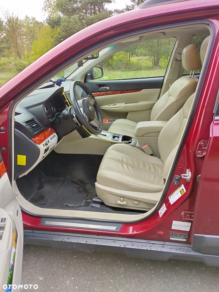 Subaru Outback - 9