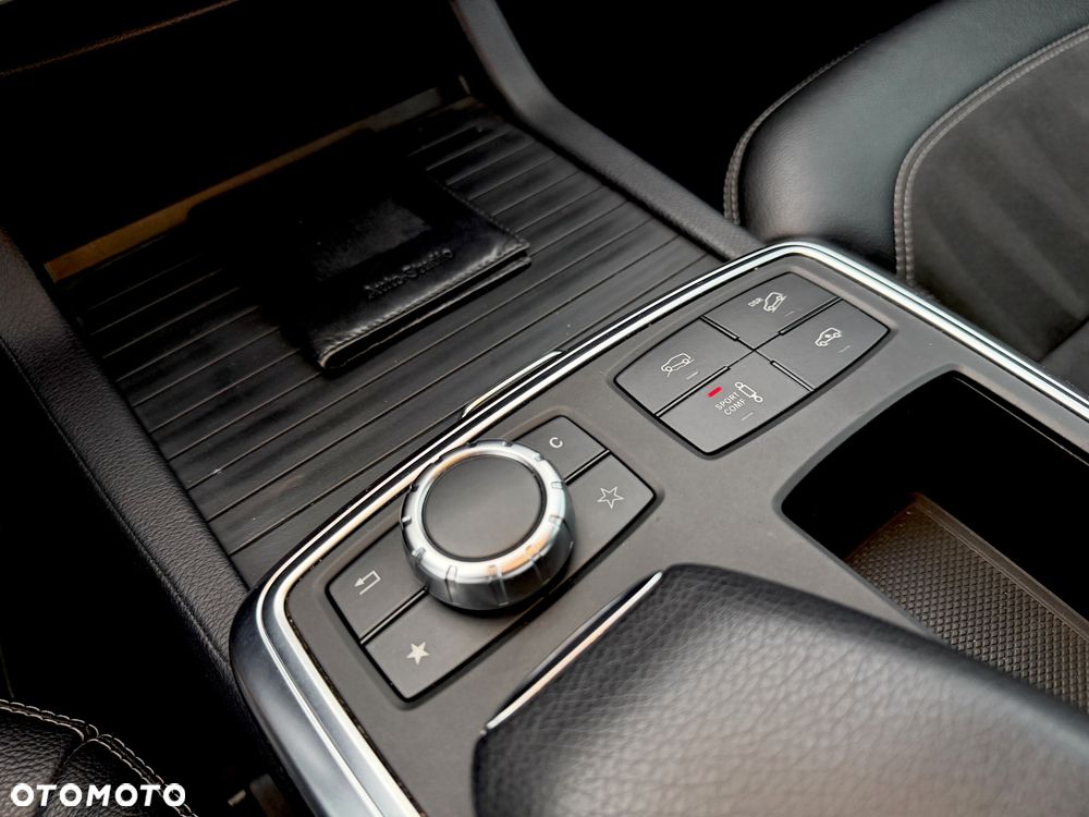 Mercedes-Benz ML - 20
