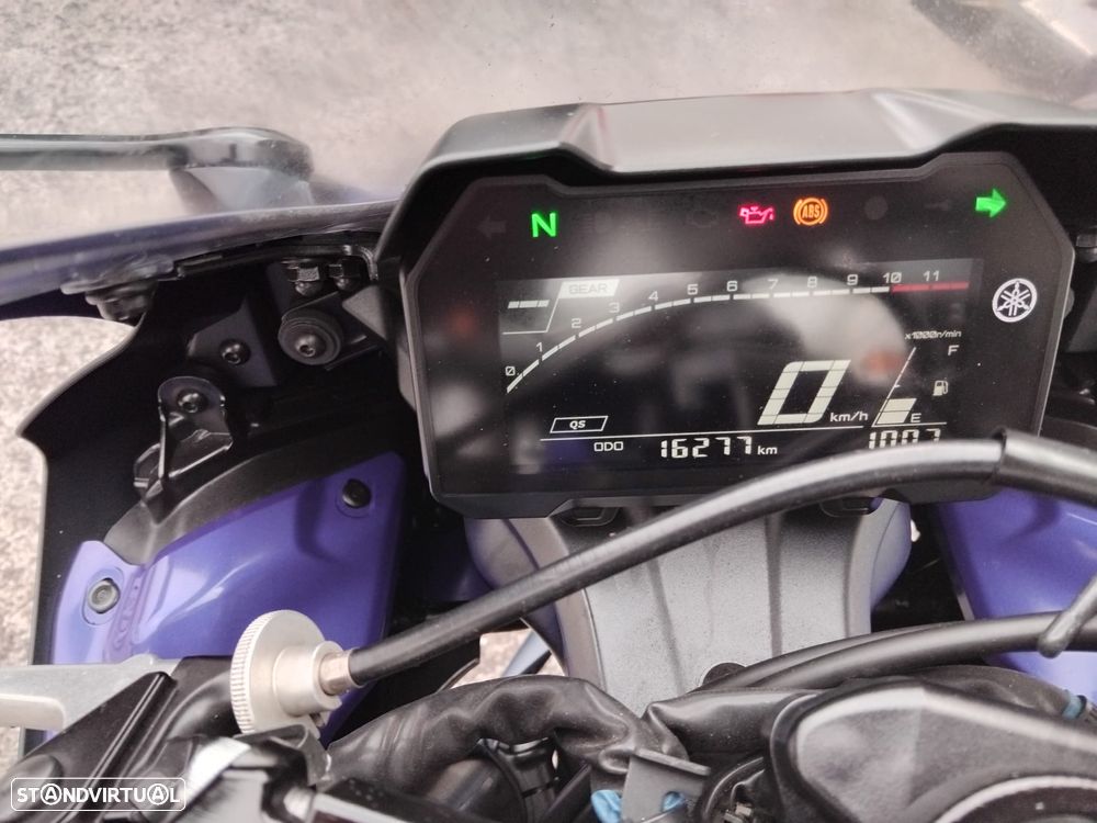 Yamaha YZF - 9