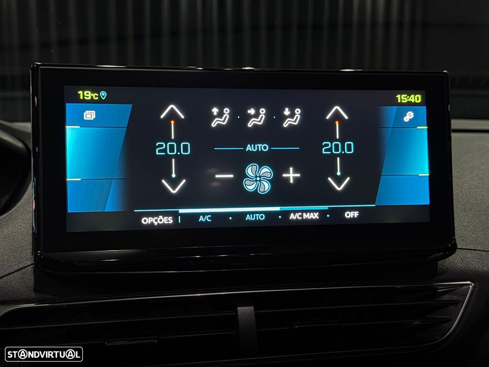 Peugeot 3008 1.6 Hybrid Allure e-EAT8 - 24