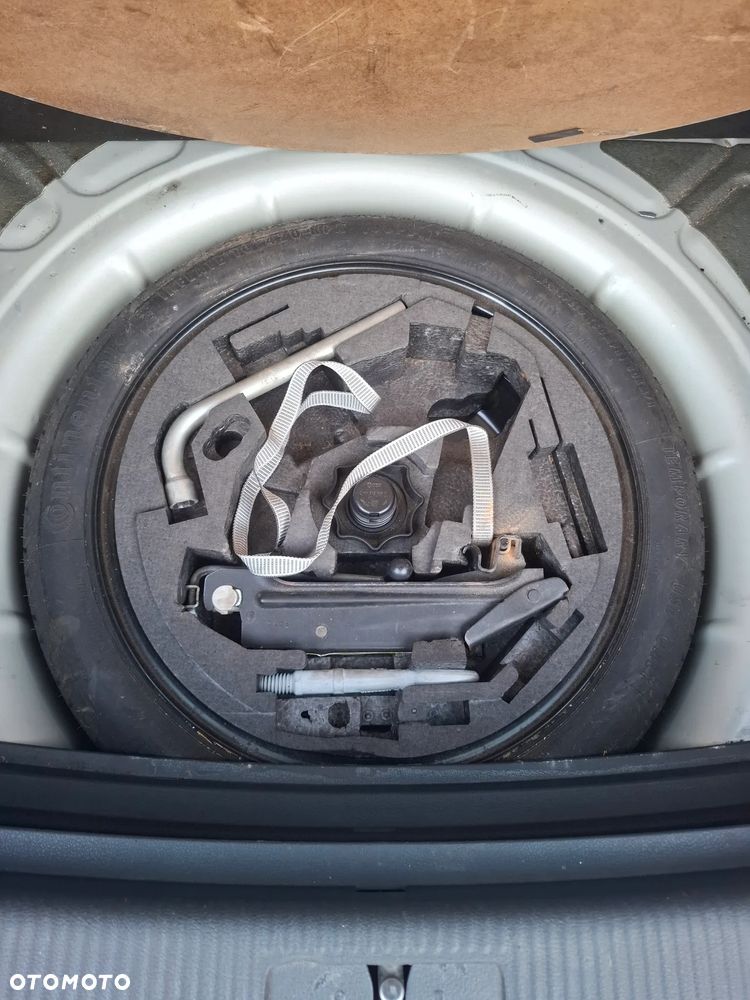 Volkswagen Golf Plus - 17