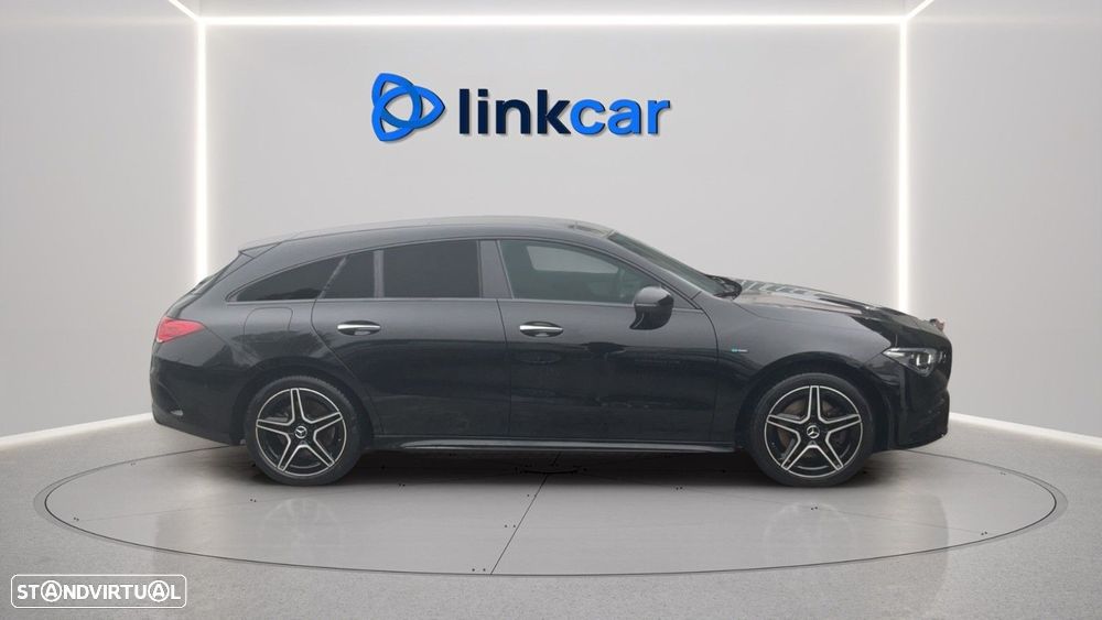Mercedes-Benz CLA 250 e ShootingBrake 8G-DCT AMG Line - 2
