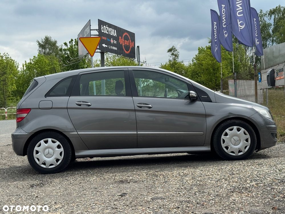 Mercedes-Benz Klasa B 180 CDI Autotronic Special Edition - 12