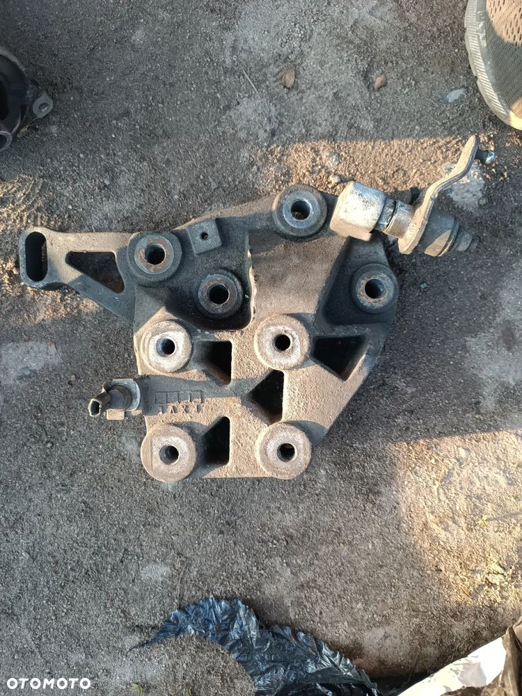 FIAT DUCATO III 2.3 EURO 5  ŁAPA SKRZYNI BIEGÓW MOCOWANIE - 1