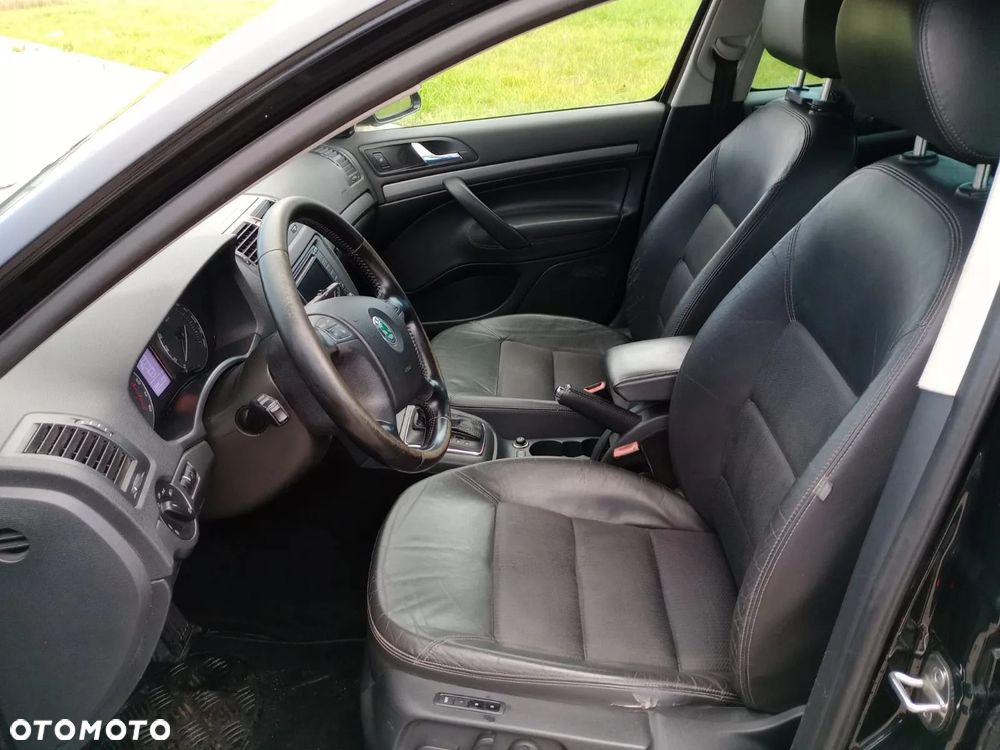 Skoda Octavia Combi 2.0 TDI DSG Elegance - 15